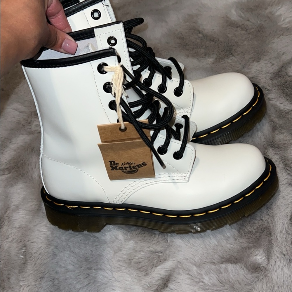 Doc Martens size US 5 , UK Size 3y!